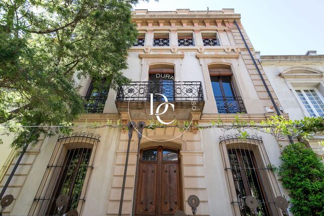 640 sqm luxury house with views for sale in Barcelona