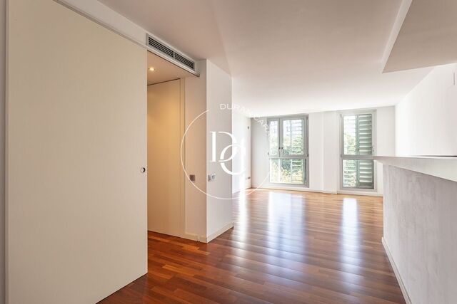 76 sqm flat with views for sale in La Barceloneta, Barcelona