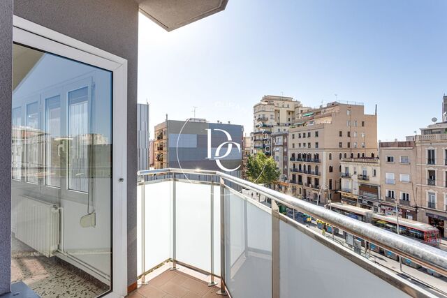 Nice flat with views for sale in Les Corts, Barcelona