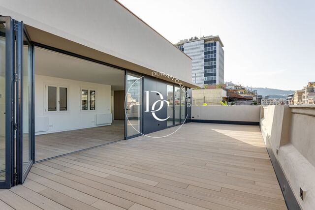 Atico Duplex en venta con vistas en La Dreta de l'Eixample