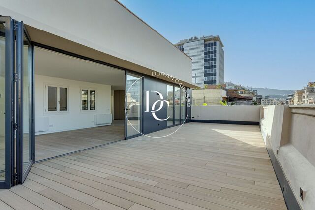 Luxury penthouse with views for sale in La Dreta de l'Eixample, Barcelona