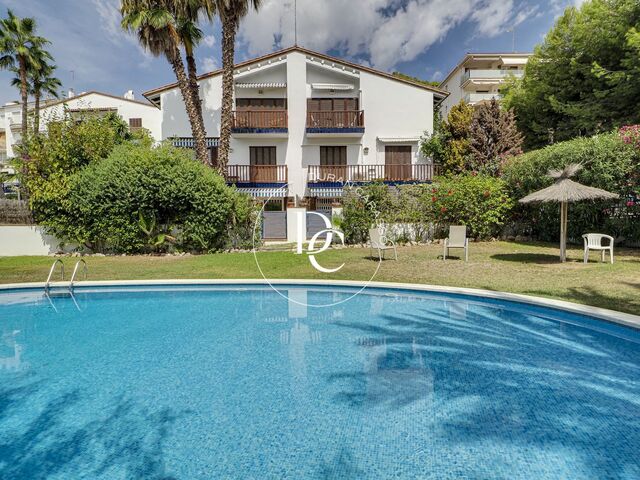 Ferme de 151 m2 avec vues à louer à La Granja, Sitges