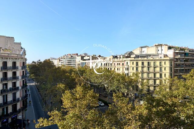 Piso con terraza en venta en L'Eixample Esquerre