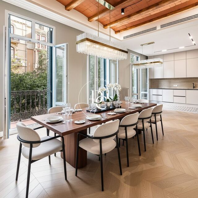 Luxury flat with views and terrace for sale in La Dreta de l'Eixample, Barcelona