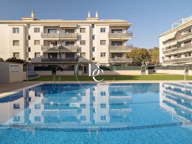 BEAUTIFUL GROUND-FLOOR APARTMENT 5 MINUTES FROM THE BEACH