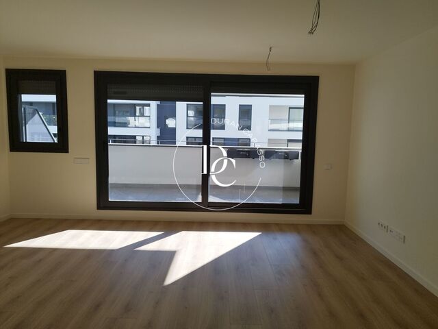 162 sqm flat with terrace for rent in La Collada, Vilanova i la Geltrú