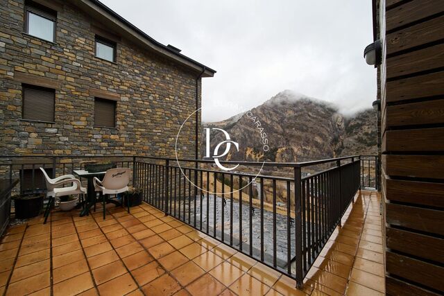 90 sqm flat with terrace for sale in Canillo