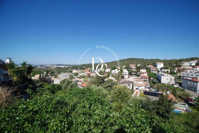Parcela con vistas en venta en Quint Mar, Sitges
