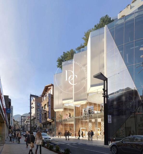 Exclusive large-format commercial premises on Avenida Carlemany