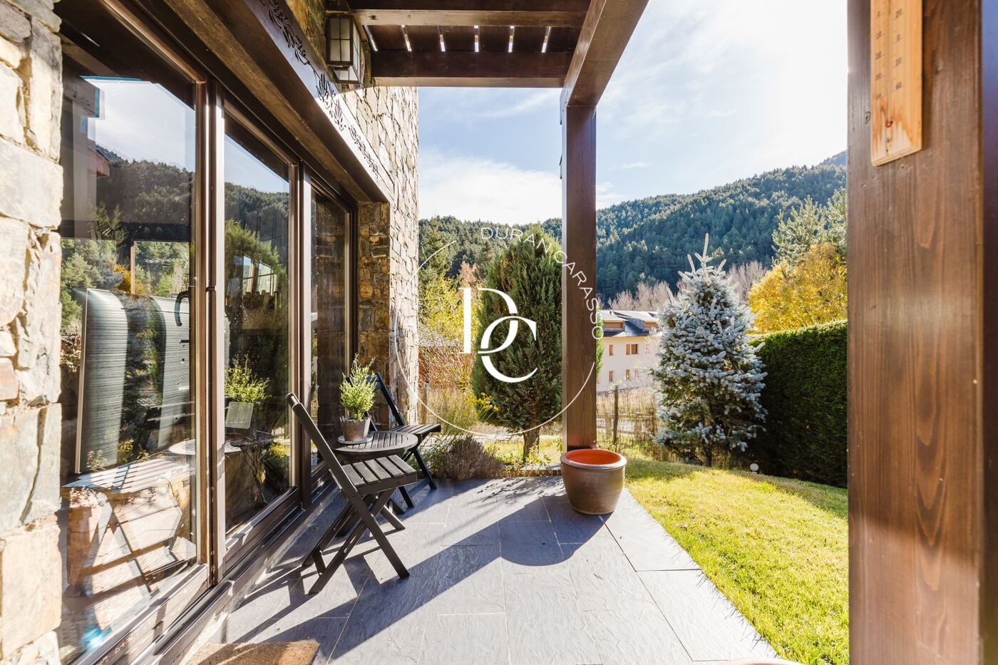 Bonita casa unifamiliar con jardín en La Molina