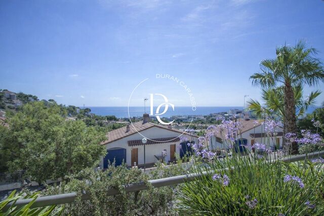 BEAUTIFUL HOUSE IN LA LEVANTINA